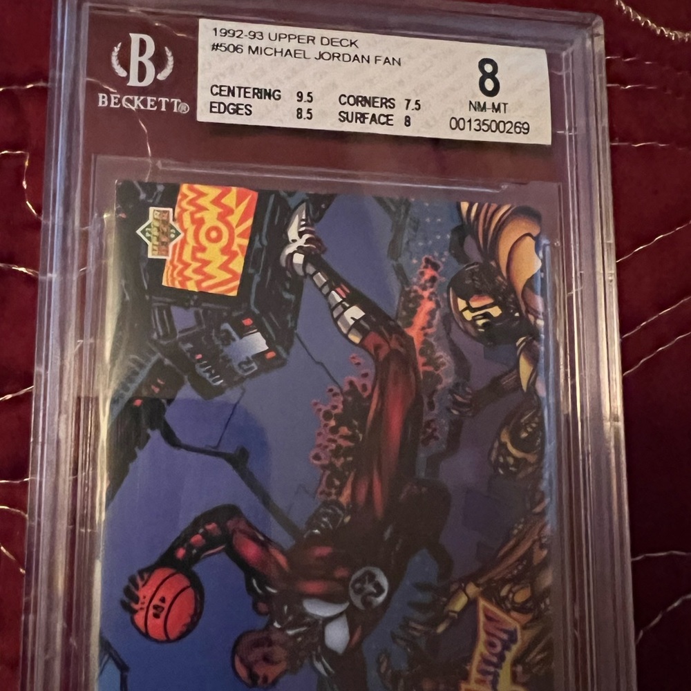 Michael Jordan(Goat)1992 Upper deck#506 card Beckett graded gem mint 8